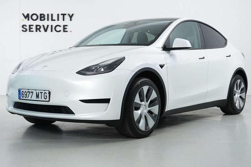 Blanco Usado 2024 Tesla Model Y RWD SUV | 40.990 € - Imagen 1/4