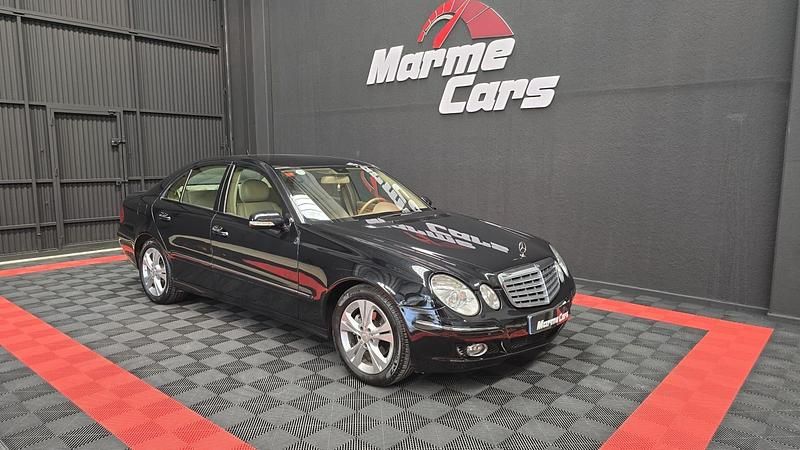 Käytetty Mercedes E220 Avantgarde 170 HP (125 kW) 2007 Musta Sedan