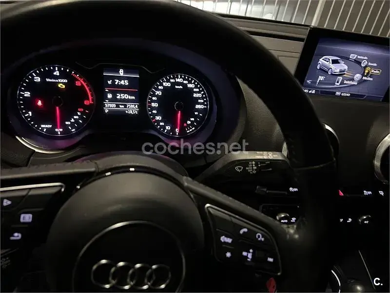 Używany Audi A3 Sport 110 KM (80 kW) 2017 Szary Sedan/Limuzyna