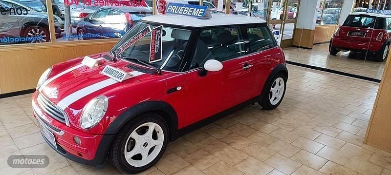 Usado Mini ONE 94 CV (69 kW) 2004 Rojo Utilitario