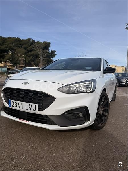 Blanco Usado 2021 Ford Focus ST-Line X Berlina | 14.999 € (Buen precio) - Imagen 1/4