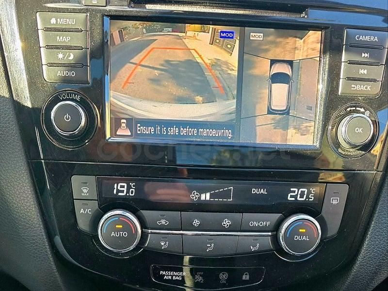 Usado Nissan Qashqai Tekna 160 CV (117 kW) 2019 Granate SUV