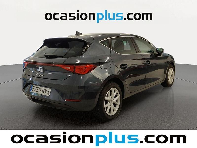 Usado Seat Leon Style 116 CV (85 kW) 2025 Gris Utilitario