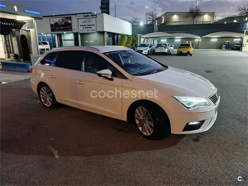 Usado Seat Leon ST XCELLENCE 150 CV (110 kW) 2018 Blanco Familiar