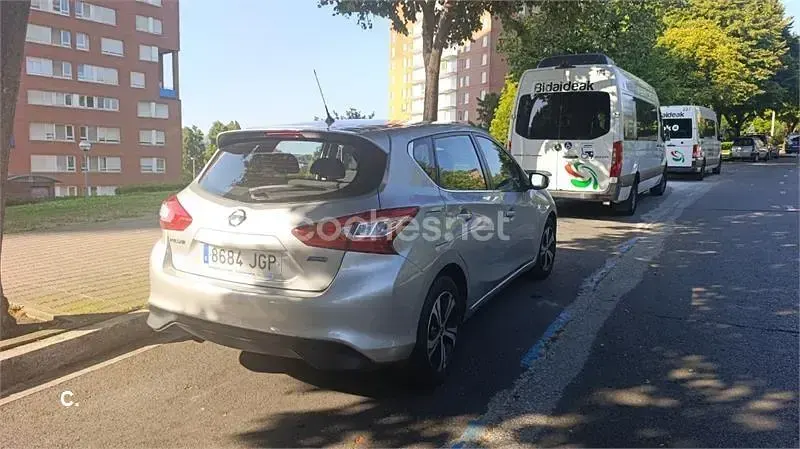 Usado Nissan Pulsar Acenta 110 CV (80 kW) 2015 Gris / plata Utilitario