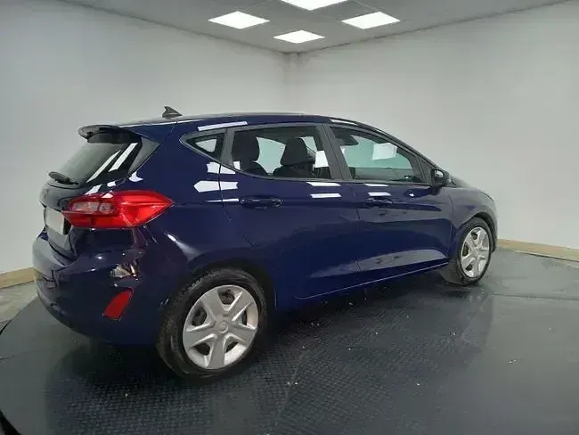 Usado Ford Fiesta Trend 126 HP (92 kW) 2021 Preto Sedan