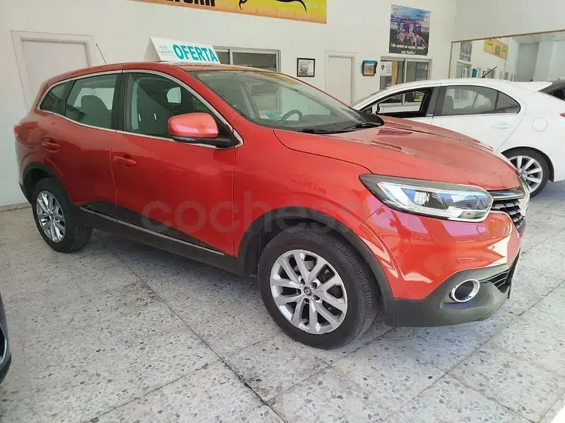 Usado Renault Kadjar Intens 130 CV (95 kW) 2016 Rojo SUV