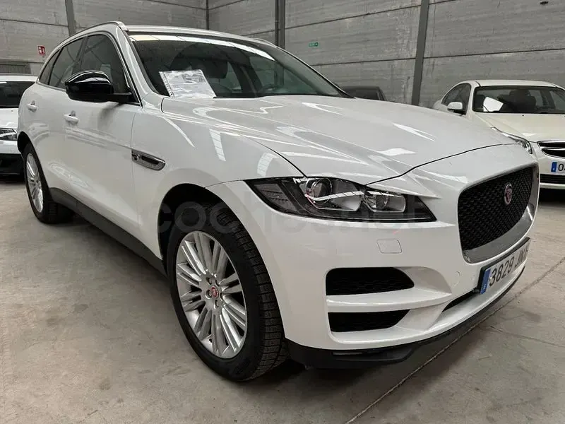Usado Jaguar F-Pace Prestige 300 CV (220 kW) 2016 Blanco SUV