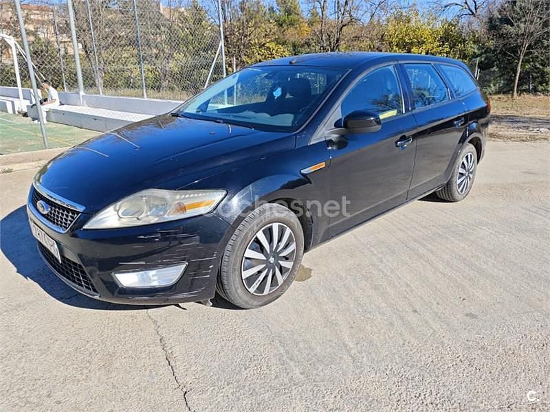 Usado Ford Mondeo Ghia 140 HP (102 kW) 2007 Preto Carrinha