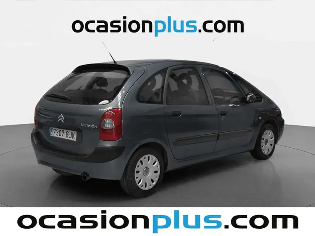 Usado Citroën Xsara Picasso 90 CV (66 kW) 2008 Gris Monovolumen