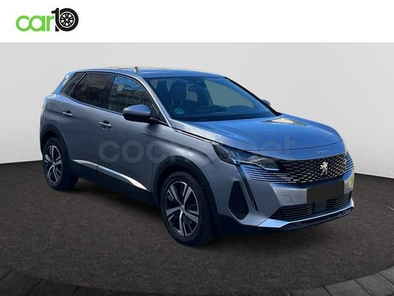Usado Peugeot 3008 Allure 130 CV (95 kW) 2021 Gris / plata SUV