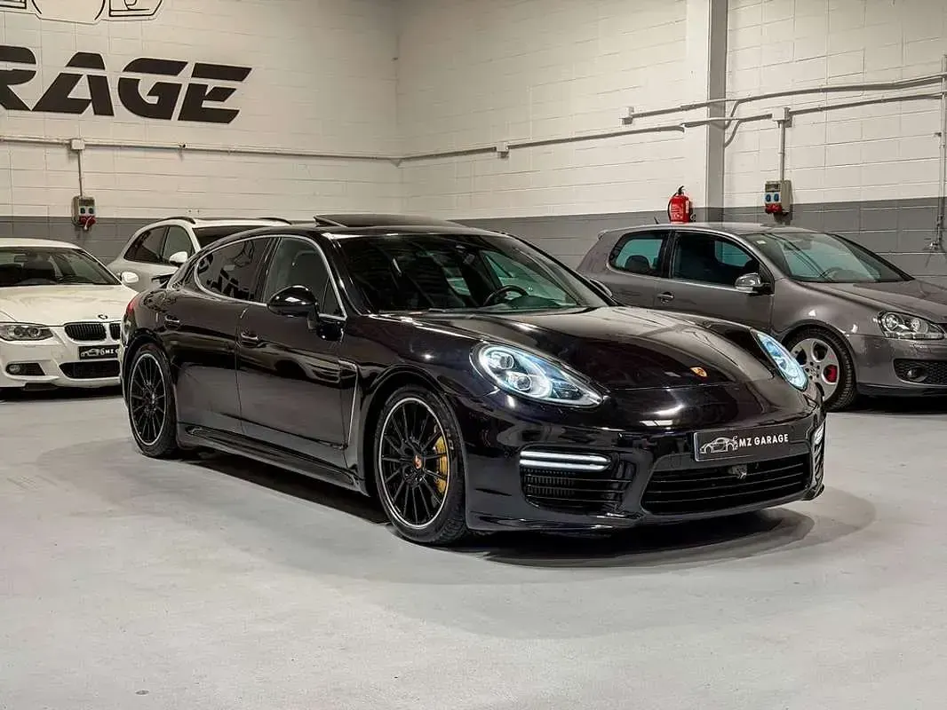 Usado Porsche Panamera 519 CV (381 kW) 2013 Negro Utilitario