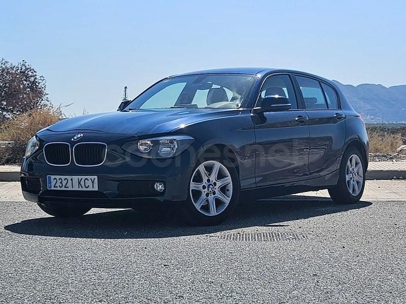 Usado BMW 118 Sport Line 143 CV (105 kW) 2012 Azul Utilitario