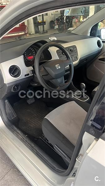 Gris / plata Usado 2015 Seat Mii Cosmopolitan Utilitario | 7500 € (Precio justo) - Imagen 1/1