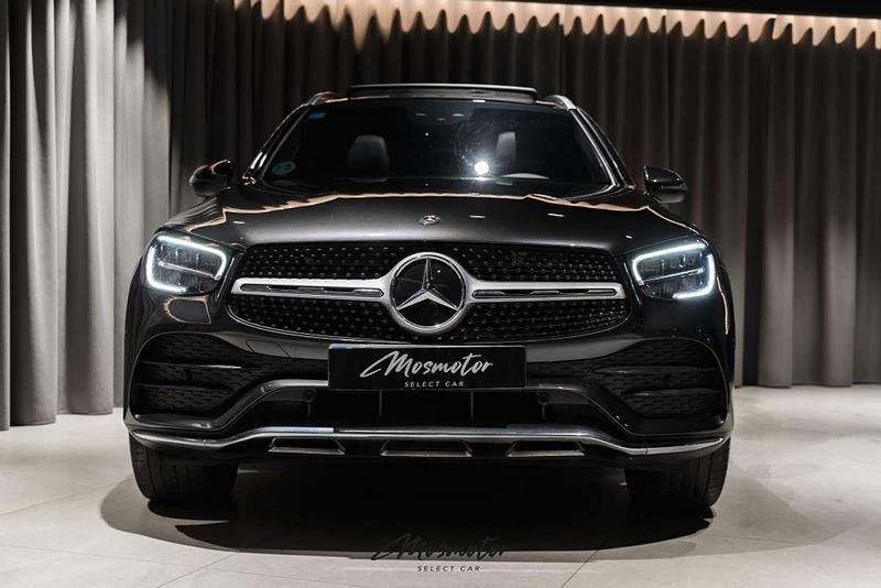 Usado Mercedes GLC220 194 CV (142 kW) 2019 Negro SUV