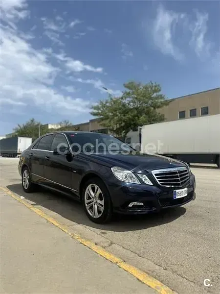 Usado Mercedes E350 Avantgarde 231 CV (169 kW) 2009 Azul Berlina