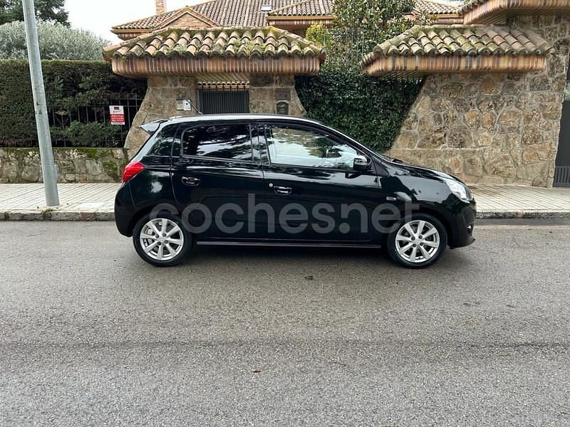 Usado Mitsubishi Space Star Motion 80 CV (58 kW) 2015 Negro Berlina