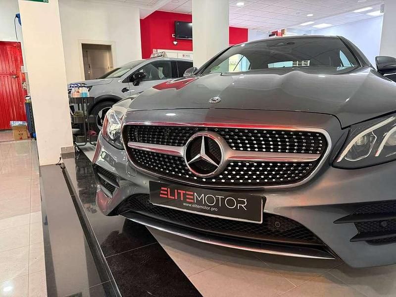 Usado Mercedes E220 194 CV (142 kW) 2019 Gris Berlina