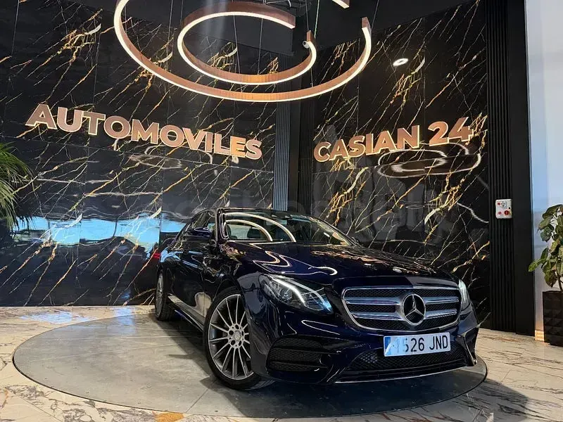 Usado Mercedes E220 194 CV (142 kW) 2017 Azul Berlina