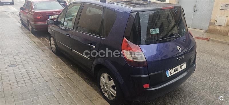 Usado Renault Scénic II Dynamique 105 CV (77 kW) 2006 Azul Monovolumen