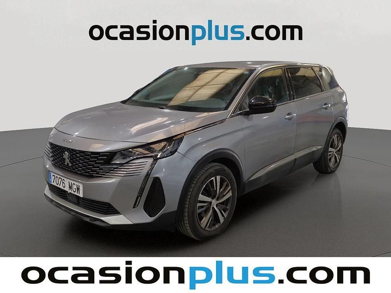Usado Peugeot 5008 Allure 131 HP (96 kW) 2023 SUV