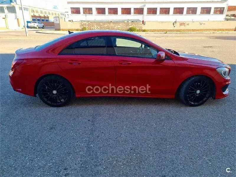 Usado Mercedes CLA250 AMG line 211 CV (155 kW) 2015 Rojo Coupe