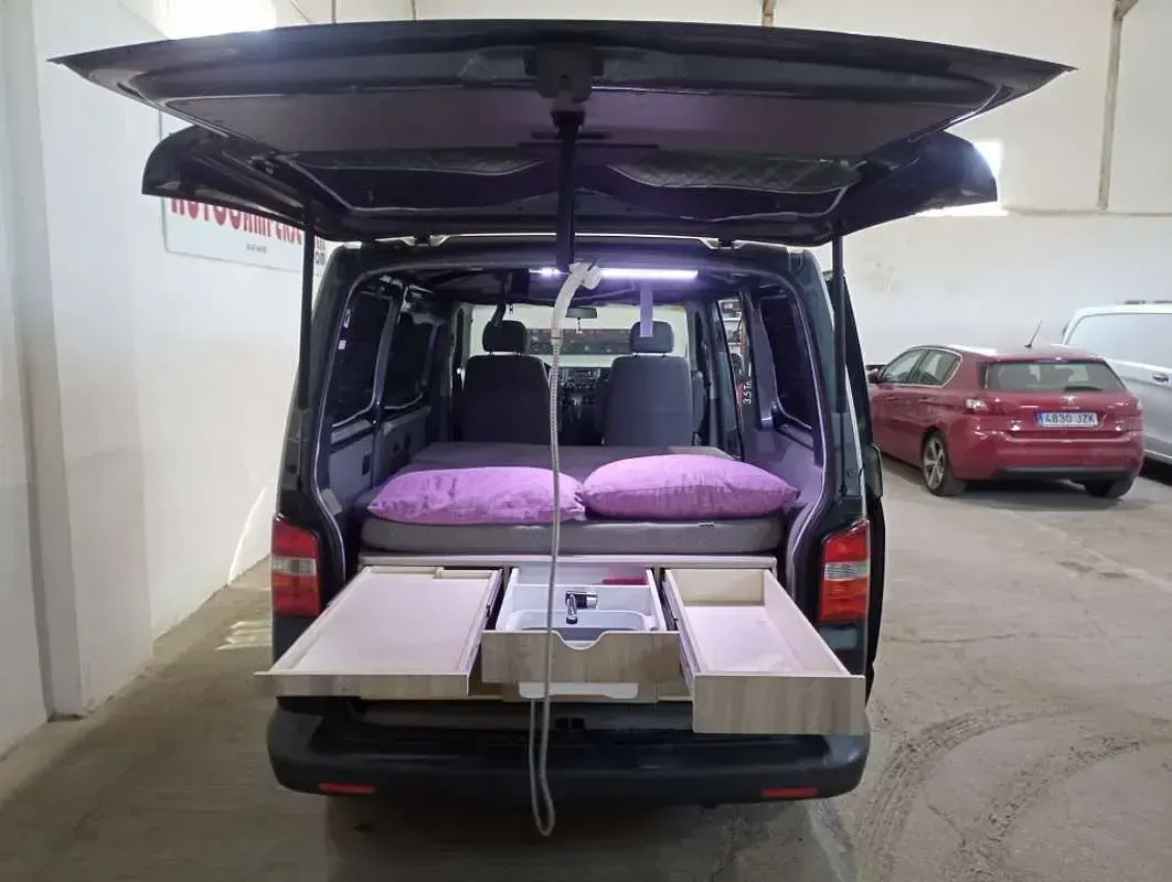 Usado VW California Comfortline 102 CV (75 kW) 2008 Gris Van