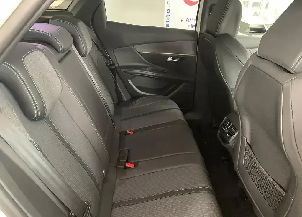 Usado Peugeot 3008 130 CV (95 kW) 2022 Otro SUV