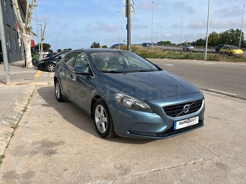 Usado Volvo V40 Momentum 150 CV (110 kW) 2014 Azul Berlina