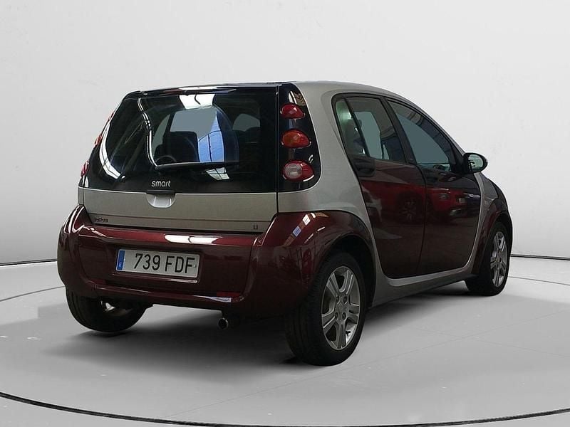 Usado Smart ForFour Passion 75 CV (55 kW) 2006 Rojo Utilitario