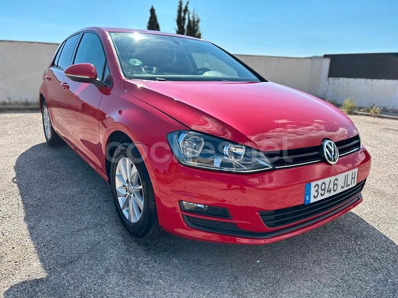Rojo Usado 2016 VW Golf VII Advance Berlina | 10.990 € (Super precio) - Imagen 1/4
