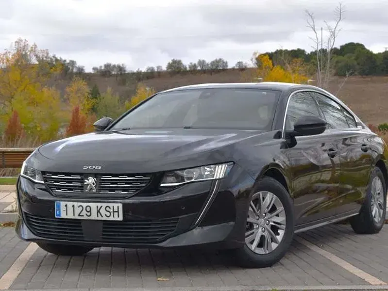 Usado Peugeot 508 Business-Line 131 CV (96 kW) 2018 Negro Berlina