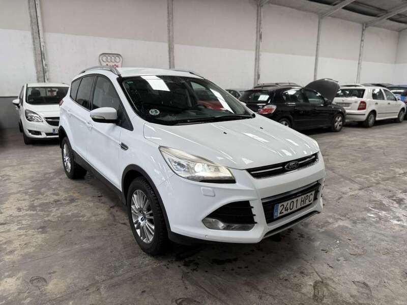 Usado Ford Kuga Trend 140 CV (102 kW) 2013 Blanco SUV