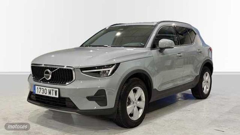 Gris Usado 2024 Volvo XC40 SUV | 33.900 € - Imagen 1/4