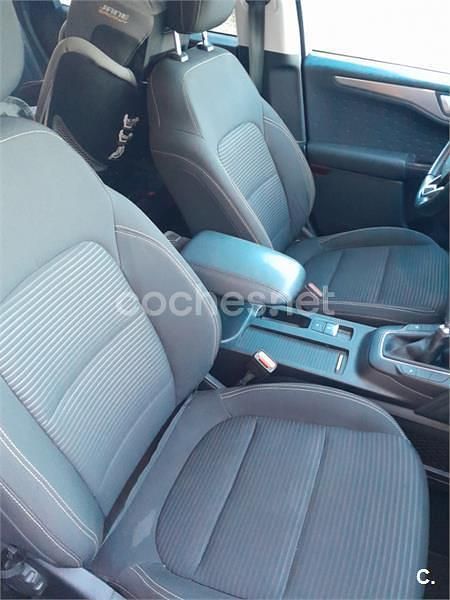 Usado Ford Kuga Titanium 150 CV (110 kW) 2020 Gris / plata SUV