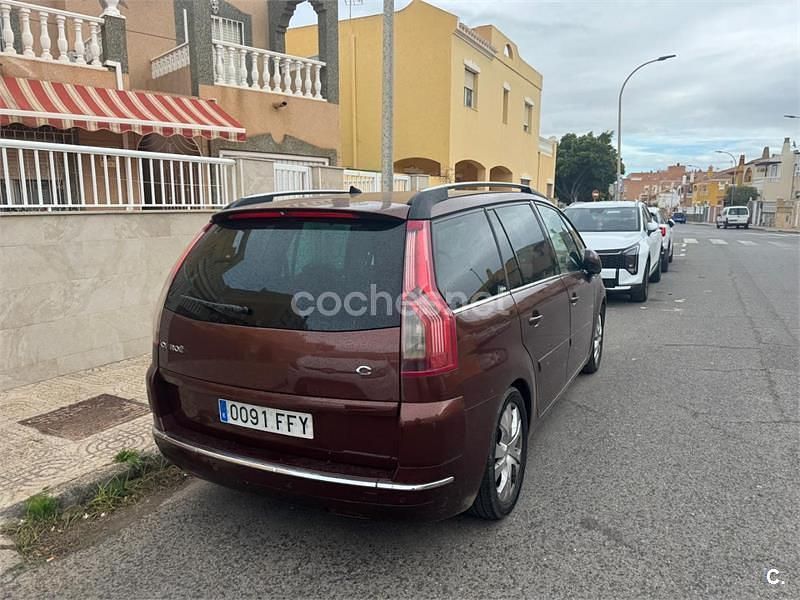 Usado Citroën Grand C4 Picasso Exclusive 138 CV (101 kW) 2006 Granate Monovolumen