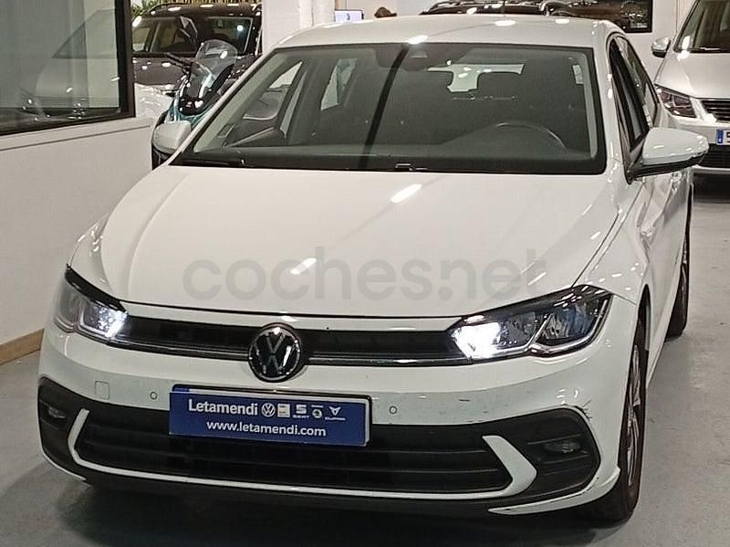 Usado VW Polo Life 95 CV (69 kW) 2022 Blanco Utilitario