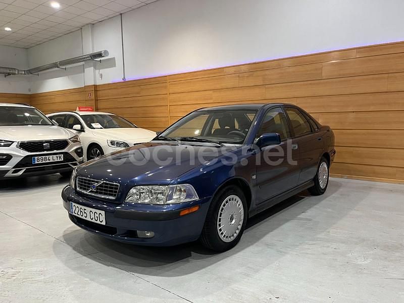 Azul Usado 2003 Volvo S40 Berlina | 3590 € - Imagen 1/4