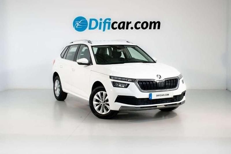 Usado Skoda Kamiq Ambition 111 CV (81 kW) 2021 Blanco SUV