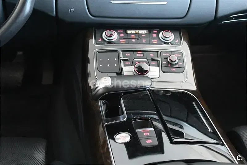 Usado Audi A8 Premium 262 CV (192 kW) 2017 Negro Berlina