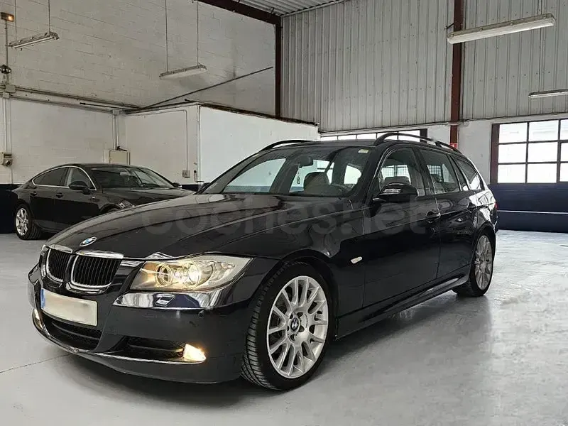 Usado BMW 320 177 CV (130 kW) 2008 Azul Familiar