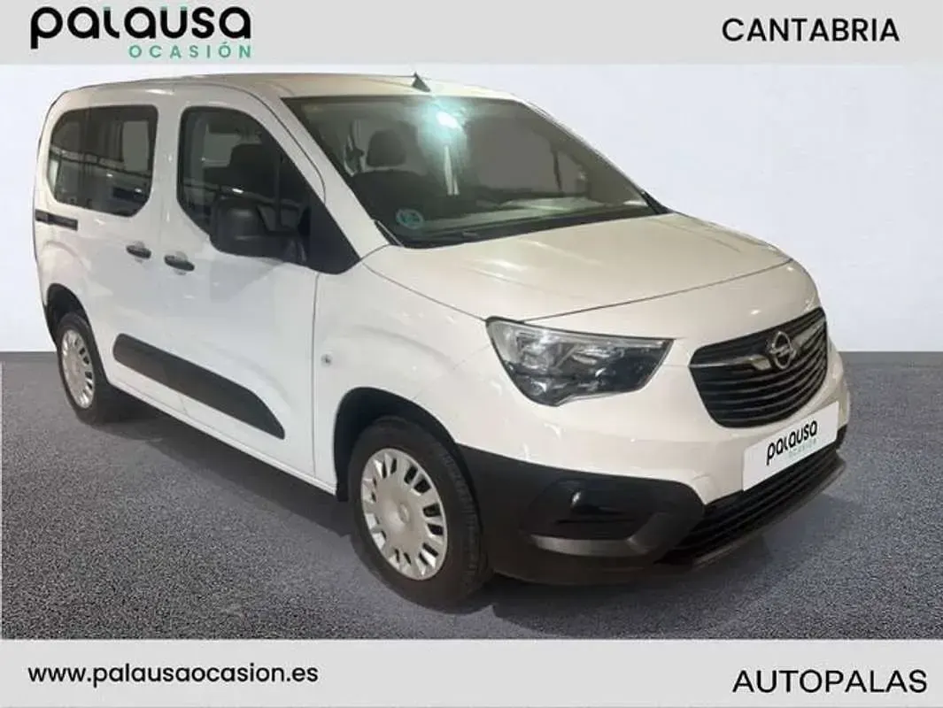 Usado Opel Combo Business Edition 102 CV (75 kW) 2022 Blanco Monovolumen