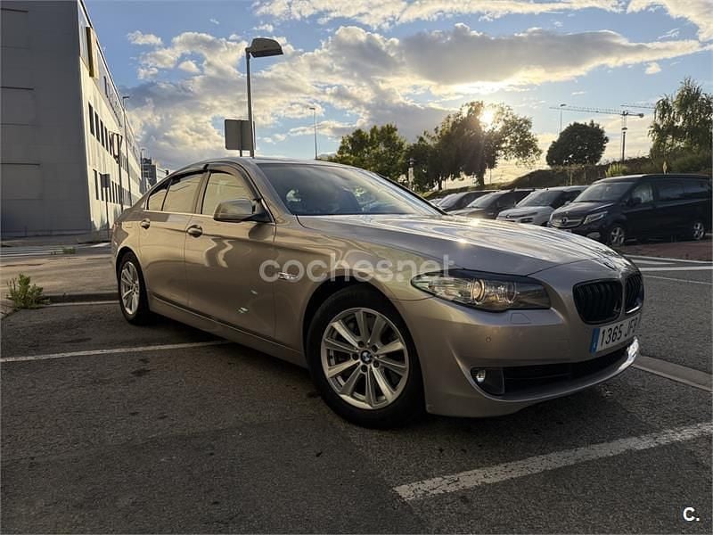 Beige Usado 2011 BMW 530 Berlina | 14.700 € (Buen precio) - Imagen 1/4