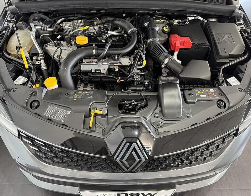 Usado Renault Clio V Techno 100 CV (73 kW) 2025 Gris Berlina