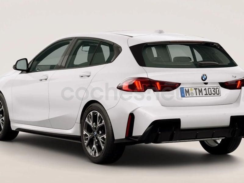 Begagnad BMW 120 170 HK (125 kW) 2024 Vit Halvkombi