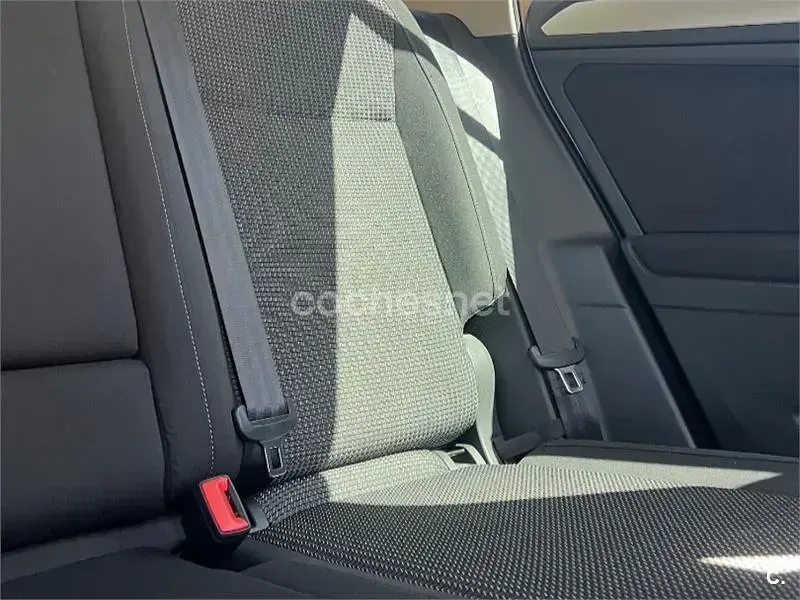 Usado VW Tiguan Advance 150 CV (110 kW) 2018 Beige SUV
