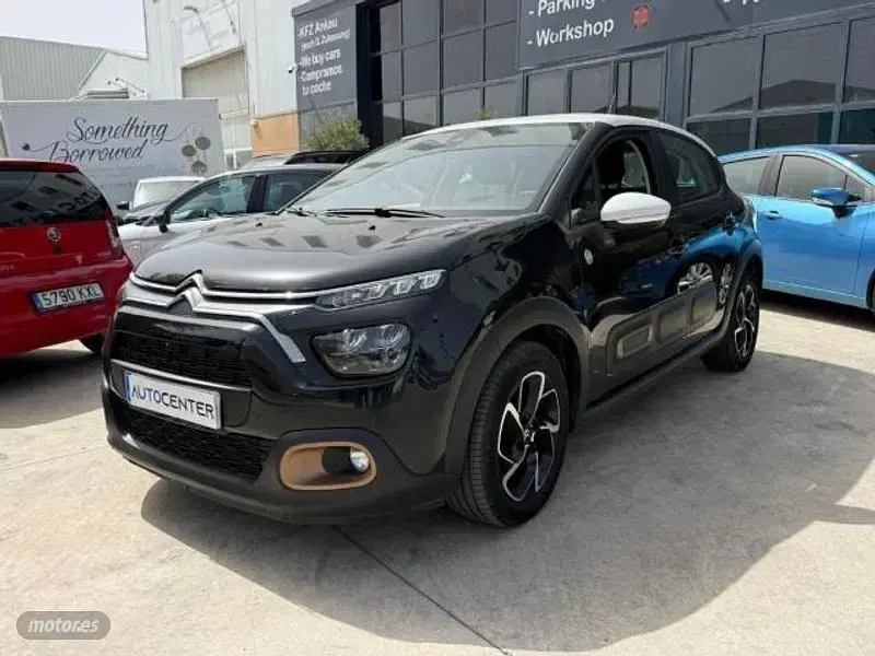 Usado Citroën C3 PureTech 83 CV (61 kW) 2023 Negro Utilitario