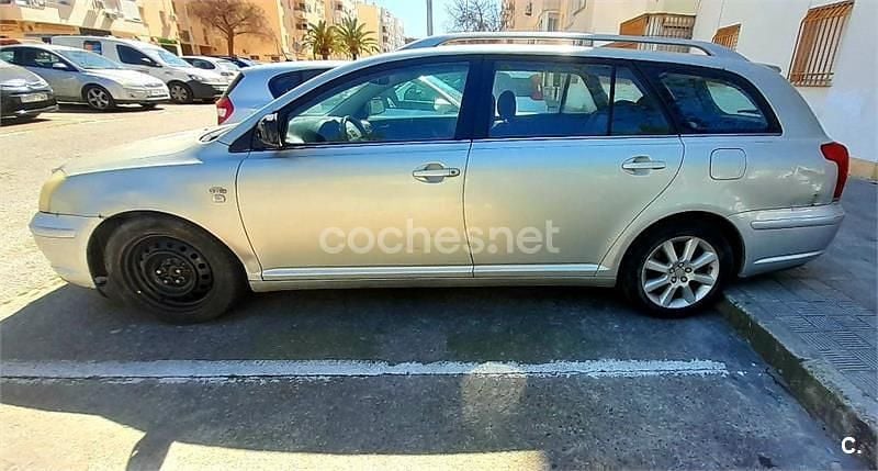 Usado Toyota Avensis Sol 116 CV (85 kW) 2005 Gris / plata Familiar