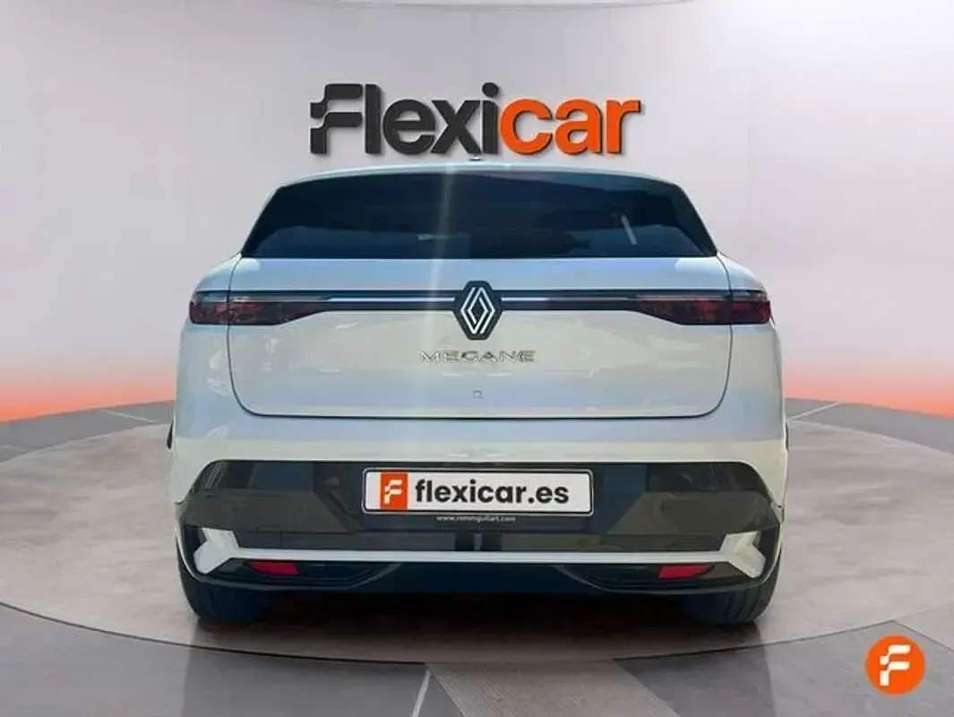 Usado Renault Mégane Techno 160 kW (218 CV) 2023 Blanco Berlina