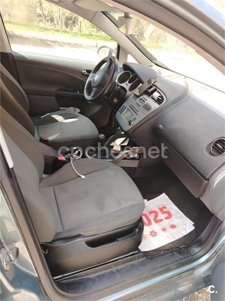Azul Usado 2005 Seat Toledo Stylance Berlina | 2800 € (Precio justo) - Imagen 1/2